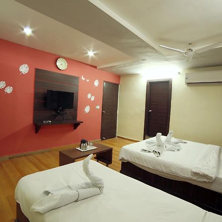 Hotel Avion Inn Αχμπανταμπάντ Εξωτερικό φωτογραφία